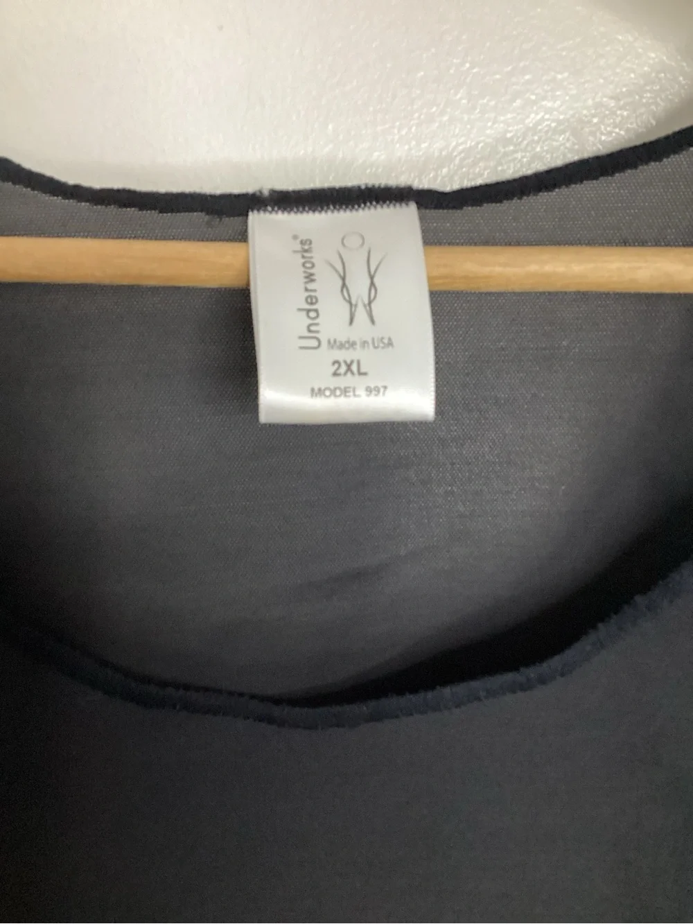 NWOT Black Scoop Neck Compression/Chest Binder Tank Top 2XL - Picture 8 of 9